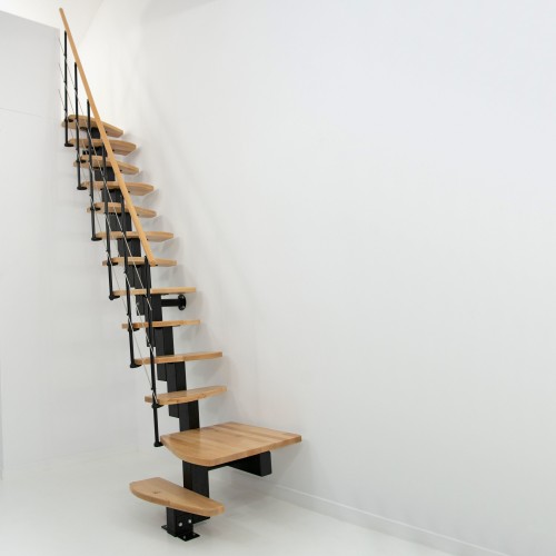Minka Mittelholmtreppe Quatro ¼-gewendelt in Buche klar lackiert, UK schwarz mit 299cm Geschosshöhe