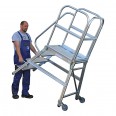 MUNK Podestleiter mit Rollen und Griff MUNK Podestleiter mit Rollen und Griff-small