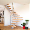 Dolle Mittelholmtreppe Hamburg 1/2 gewendelt Eiche weiß, geölt 85 cm breit für GH 222 – 258 cm UK Metall Perlgrau mit Geländer-small