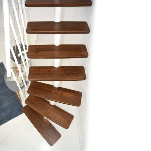 Minka Mittelholmtreppe Comfort in Buche auf Walnuss Unterkonstruktion weiß bis 312-336cm Geschösshöhe