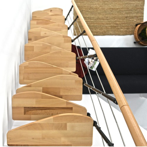 Minka Mittelholmtreppe Quatro Geradelaufend in Buche auf Walnuss gebeizt, UK weiß mit 299cm Geschosshöhe