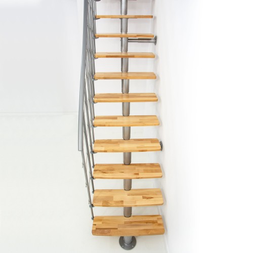 Minka Mittelholmtreppe Comfort in Buche auf Walnuss Unterkonstruktion silber bis 312-336cm Geschösshöhe